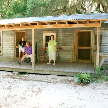 the-clampets-at-the-tenants-house-behind-the-rawlingss-house