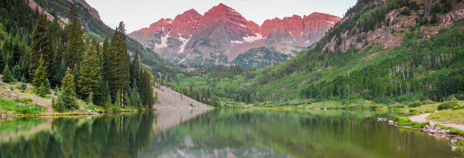 Sunrise at the Maroon Bells